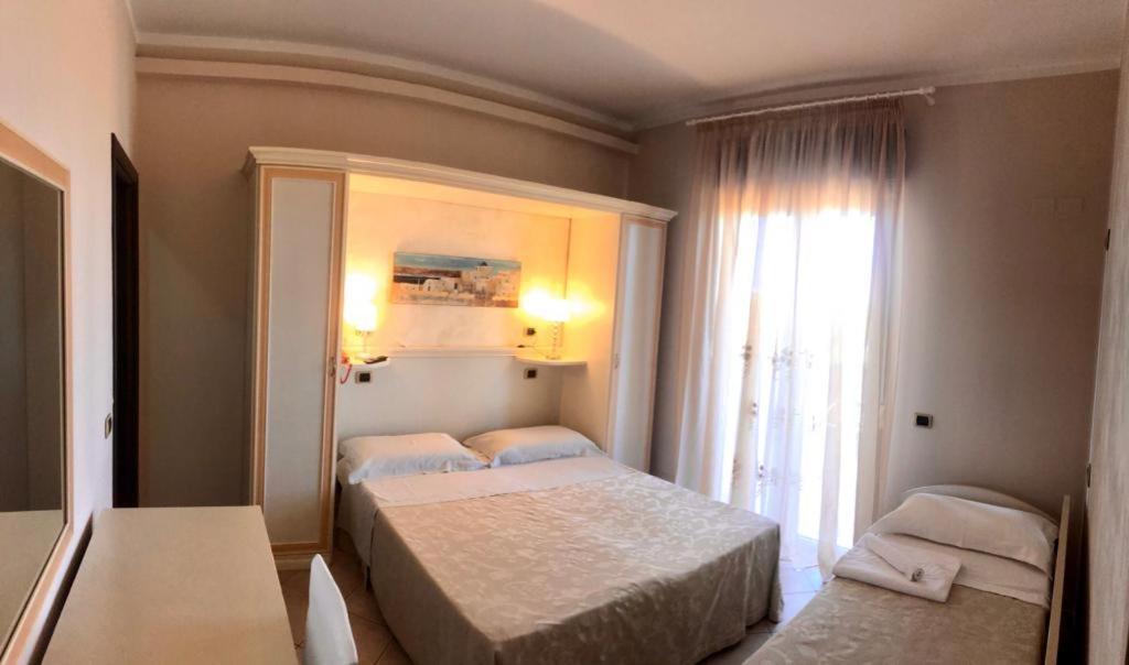 Pensione Degli Ulivi Porto Sant'Elpidio Bagian luar foto